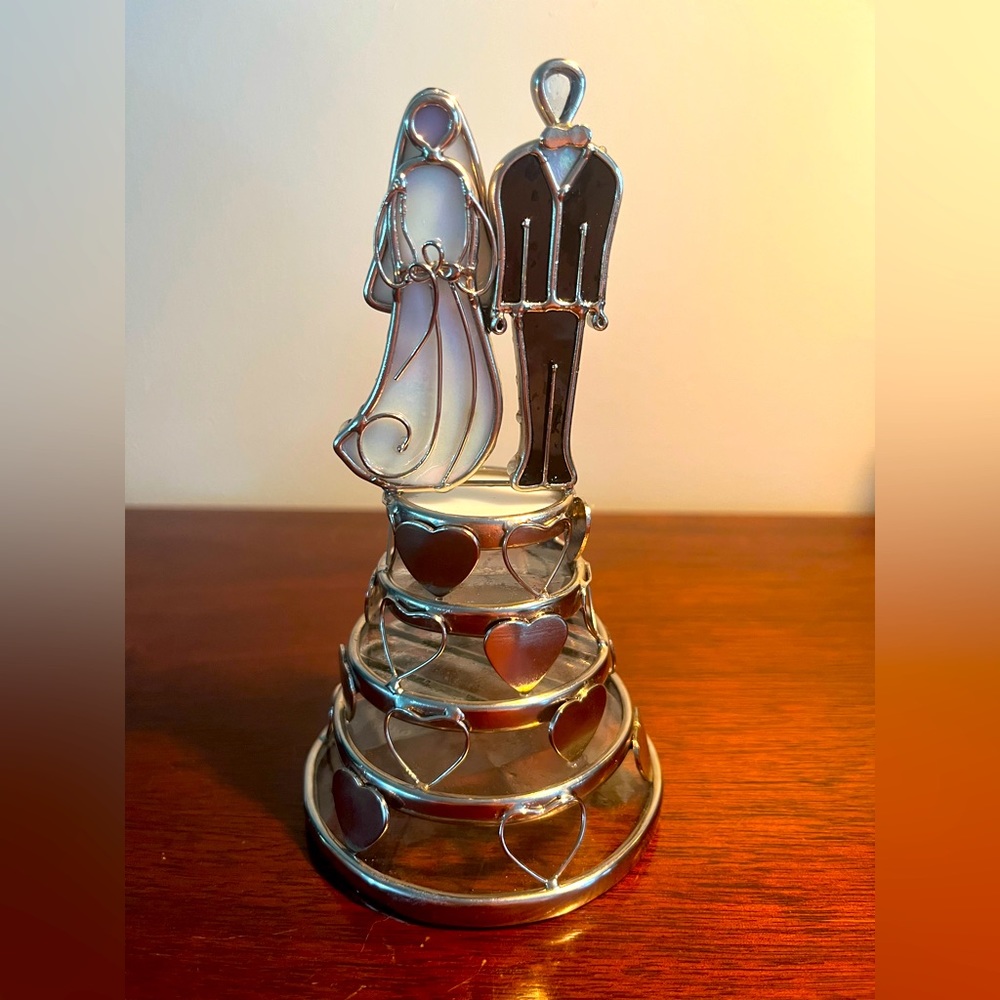 Beautifully crafted Stained Glass Wedding Cake Topper Bride Groom 5 Tiered cake